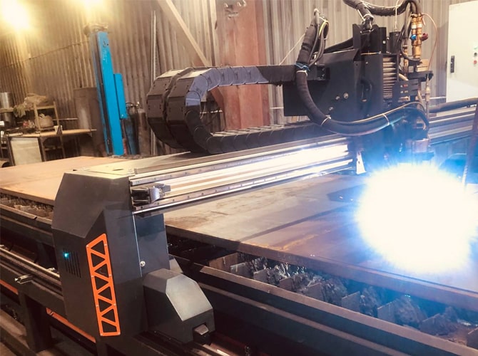 Плазменная резка листового металла