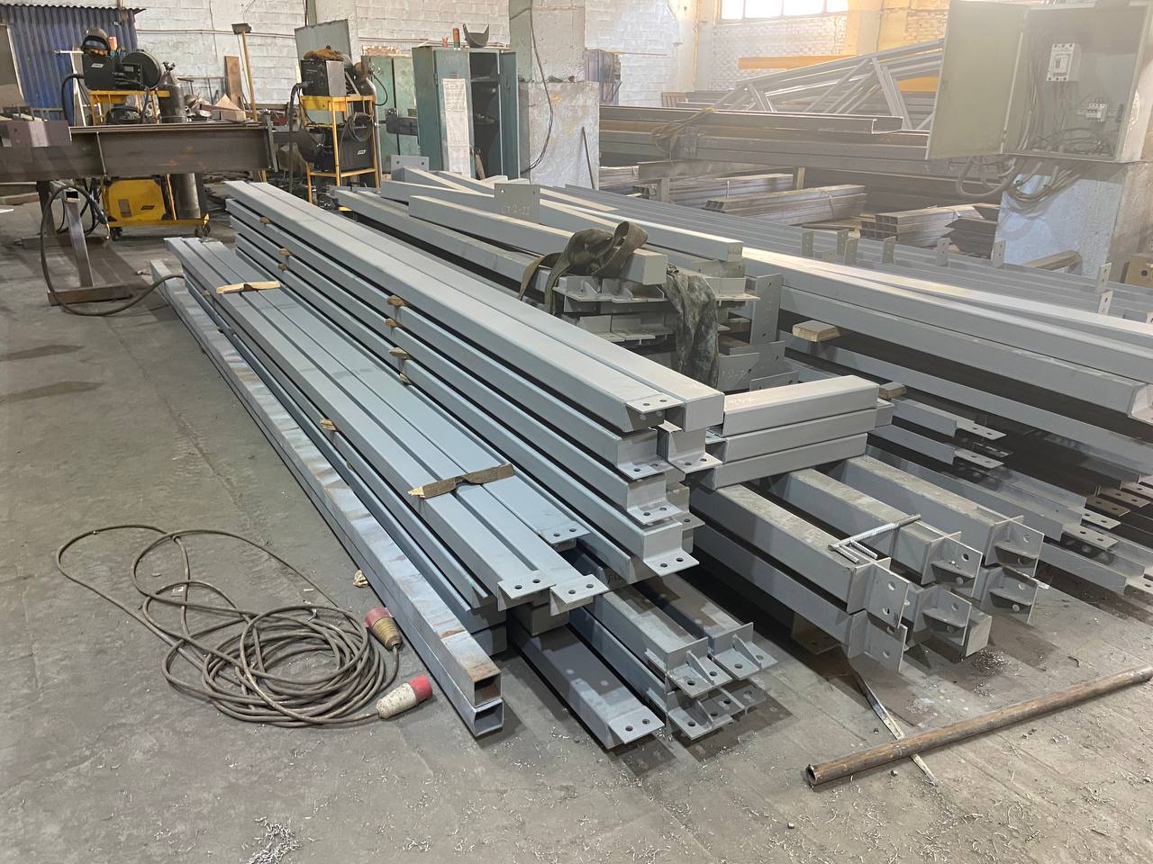 Изготовление инфраструктурных металлоконструкций под заказ – производство и поставка по всей России