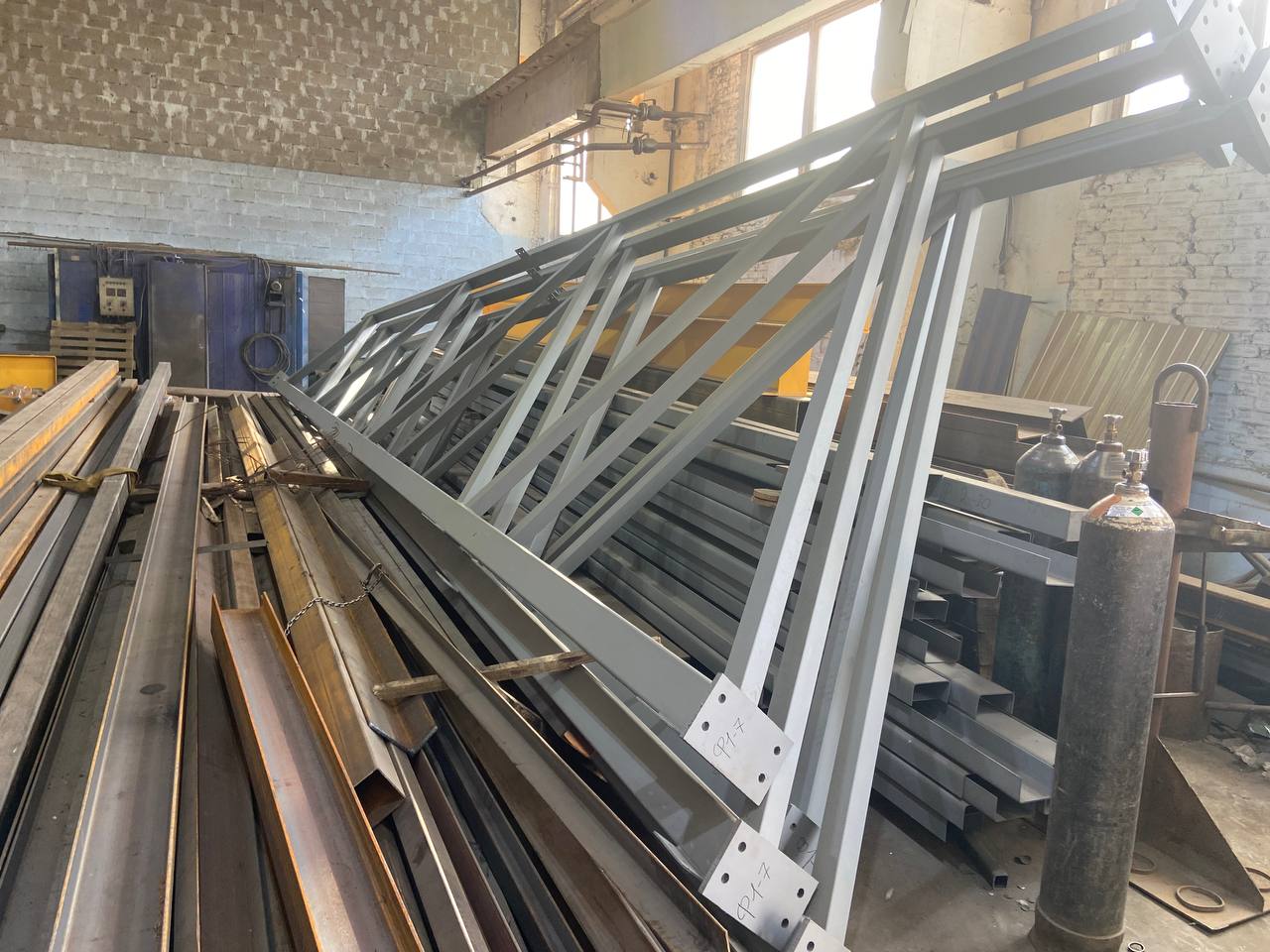 Фермы стальные из Ст3 — производство на заказ | InvestSteel