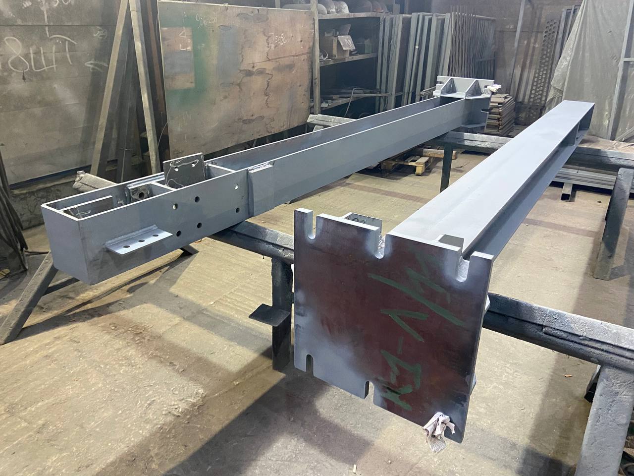 Металлические колонны для строительной компании | Изготовление стальных колонн для каркаса зданий