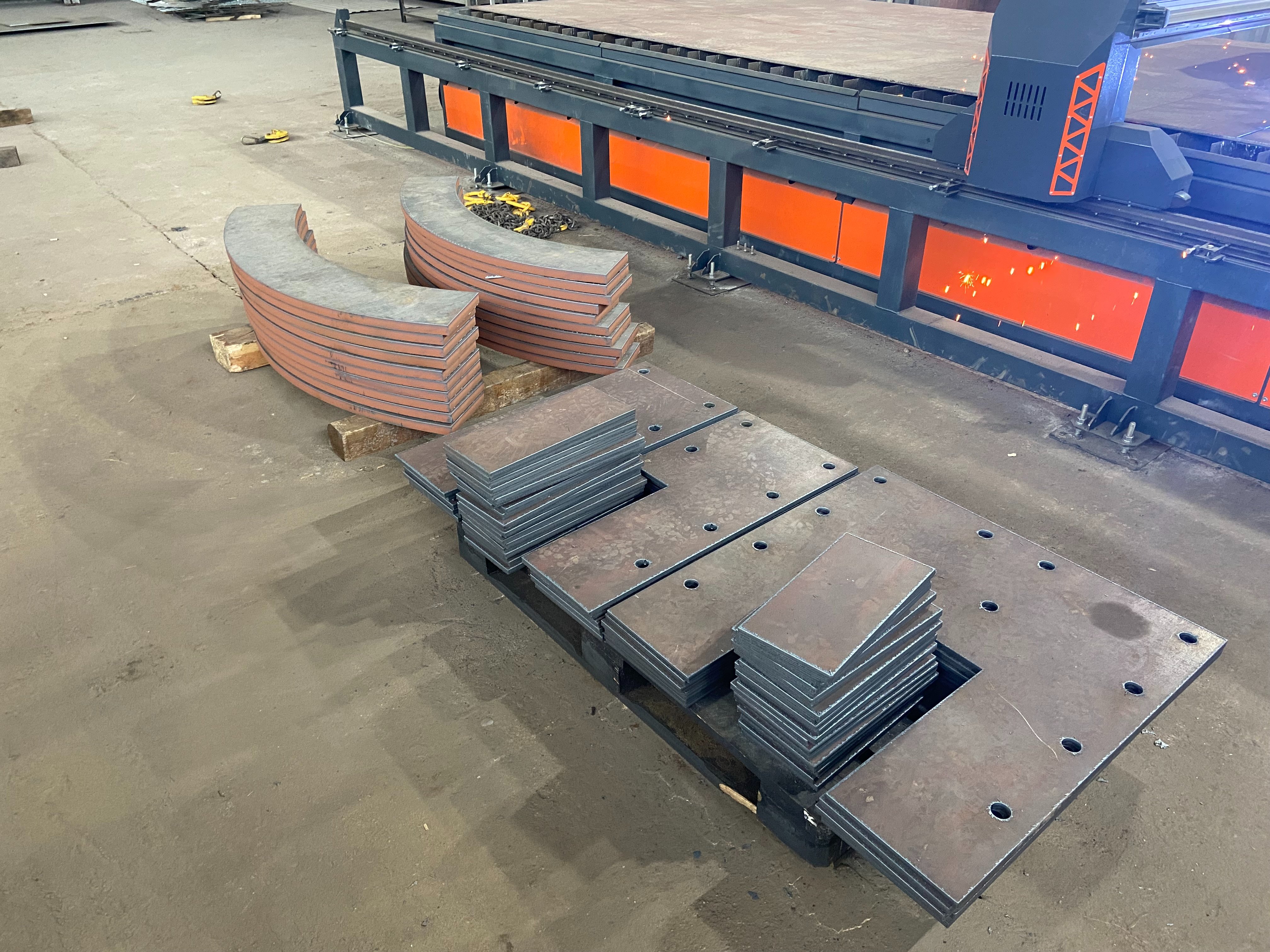 Изготовление деталей на плазменной резке по чертежам заказчика | Плазменная резка металла от 3 до 75 мм в Москве