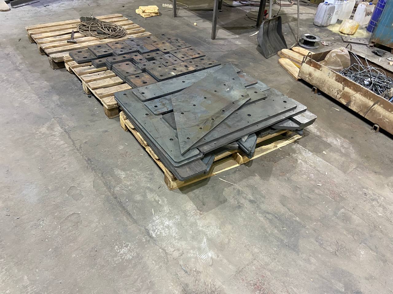 Изготовление пластин 20 мм Ст3 — Кейс компании Инвест Сталь | Москва и область