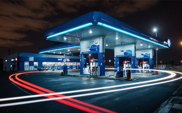 Заправка транспорта СПГ: автогазозаправочные станции и криогенные комплексы