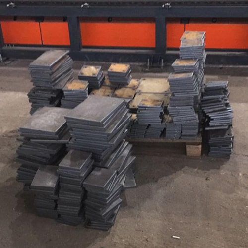 Металлическая пластина 300х300х5 мм