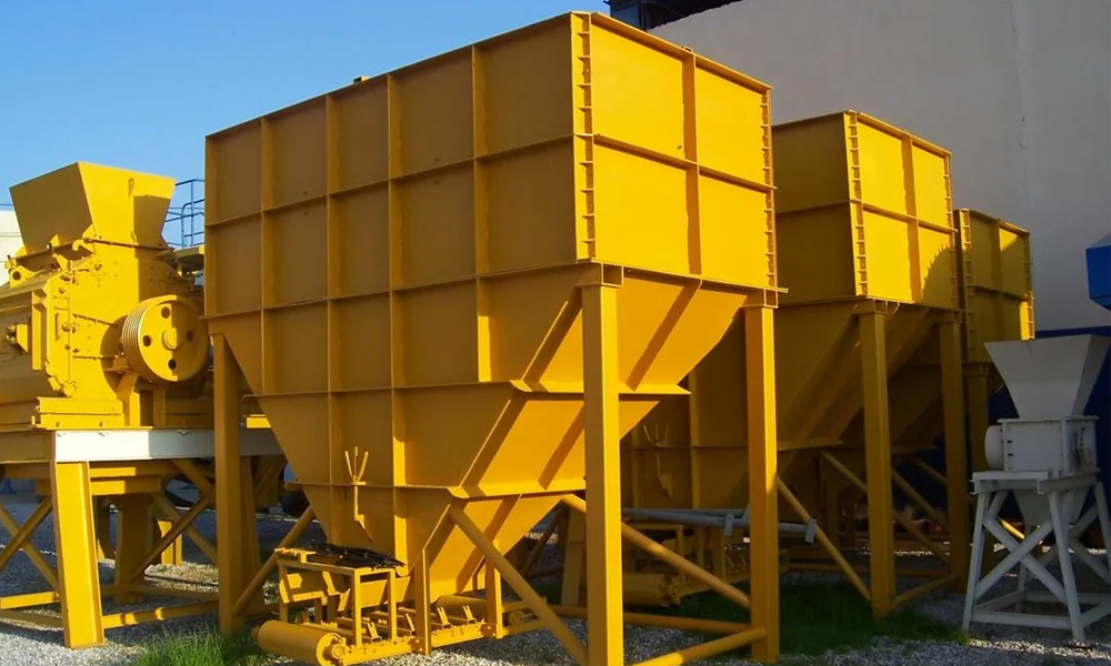 Бункеры для зерна и кормов