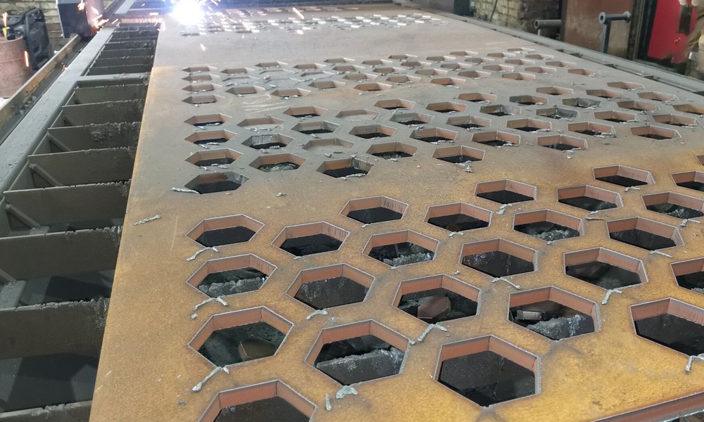 Перфорированные плиты (плиты хардокс)