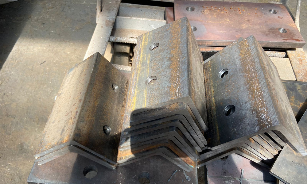 Уголки металлические