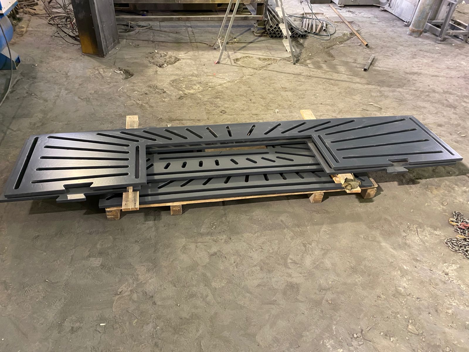 Приствольные решетки под заказ