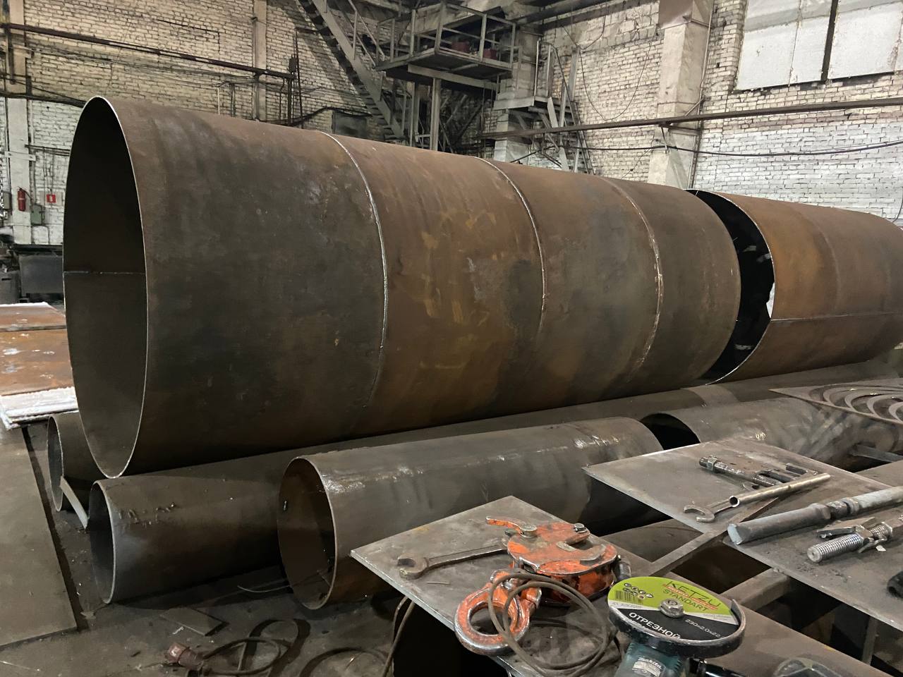 Изготовление обечаек нестандартного размера: заказ обечаек по чертежам и ТЗ