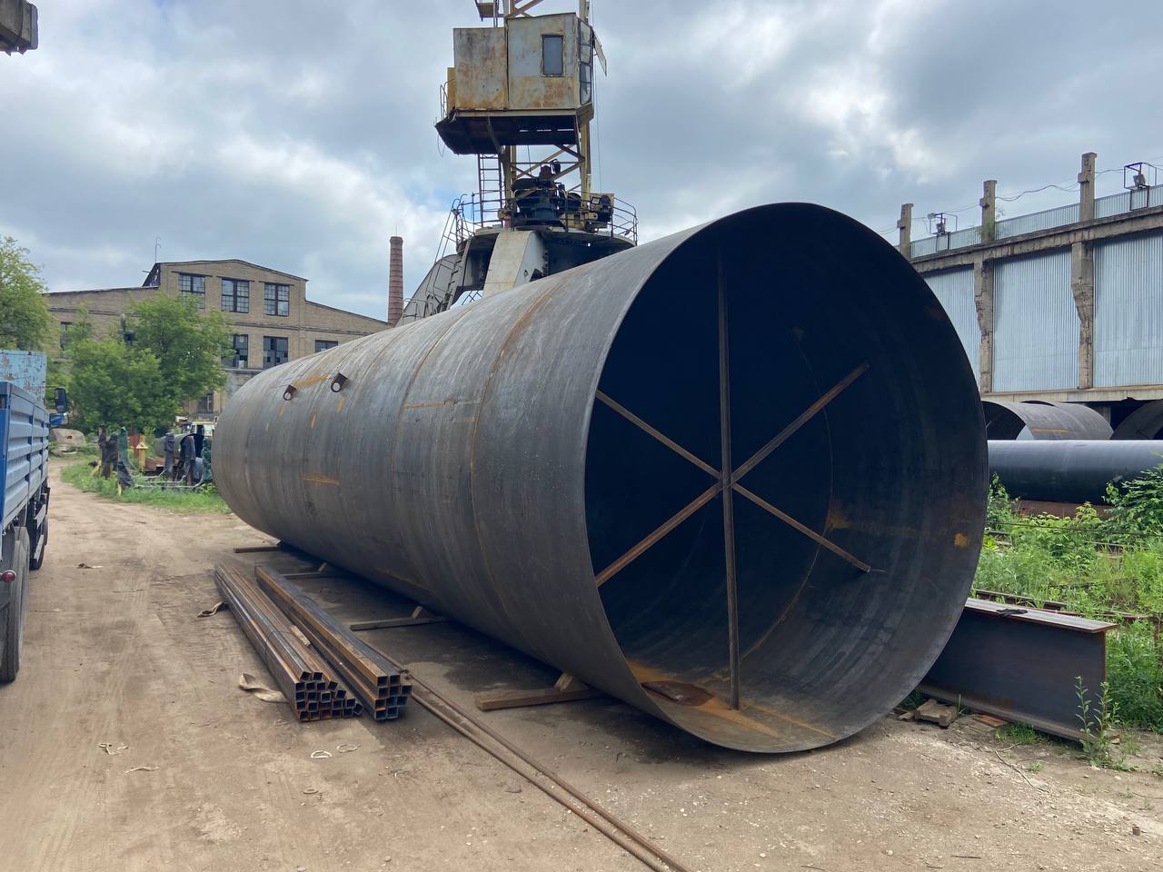 Изготовление дымовой трубы диаметром 3200 мм - Проект выполнен из Ст3